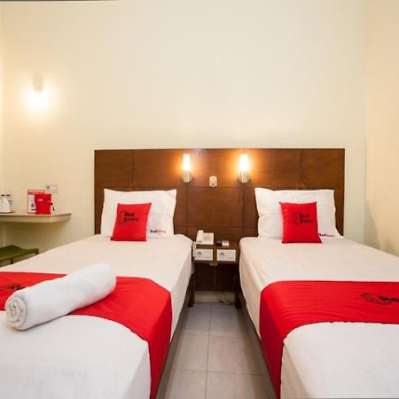 Reddoorz Near Marvel City Mall Wonotjolo Exterior foto