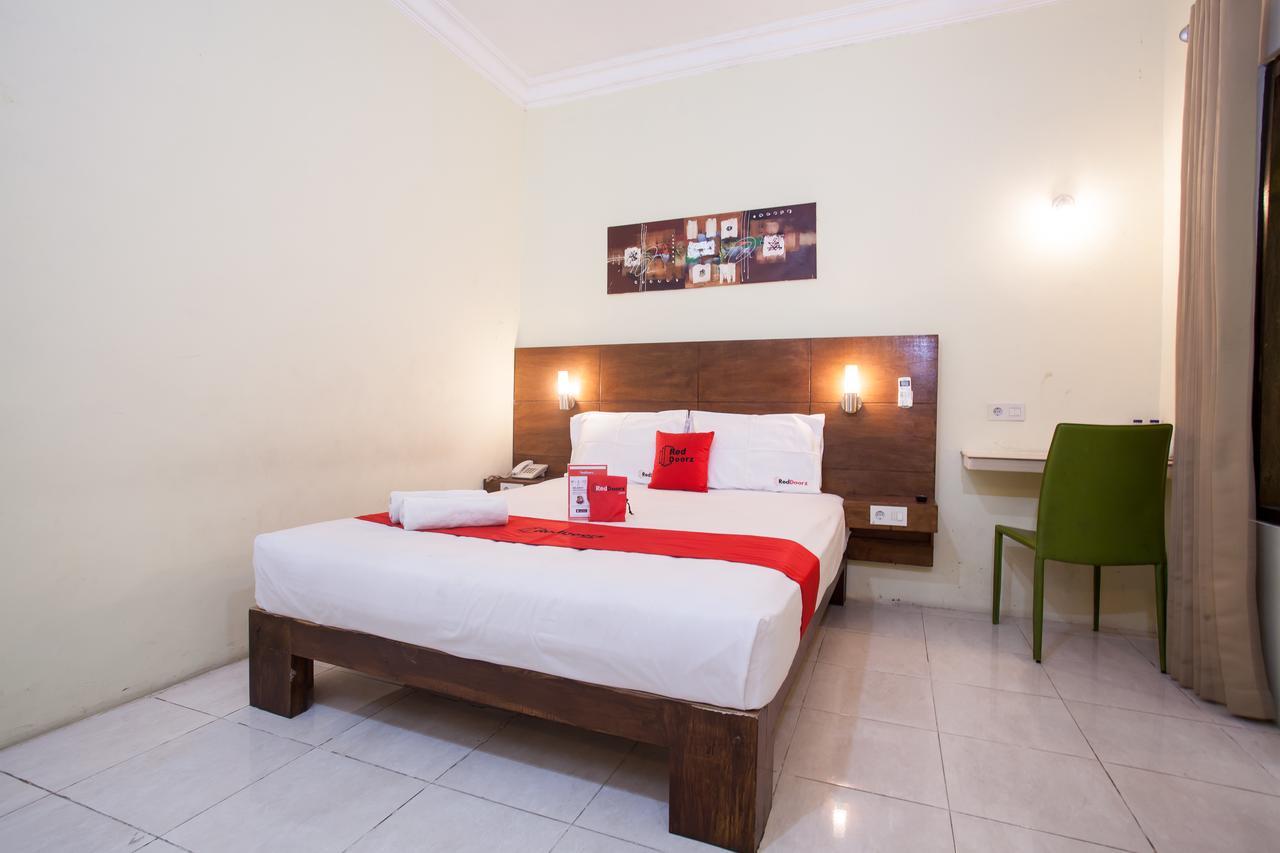 Reddoorz Near Marvel City Mall Wonotjolo Exterior foto
