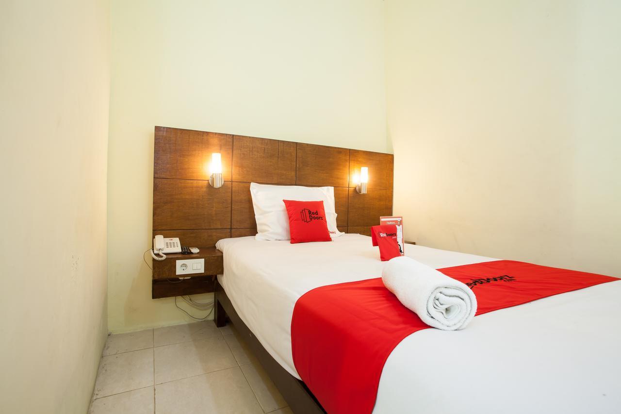 Reddoorz Near Marvel City Mall Wonotjolo Exterior foto