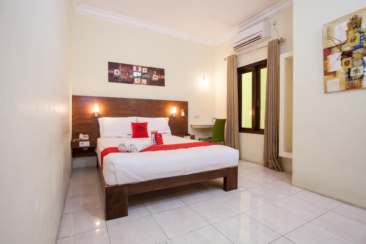 Reddoorz Near Marvel City Mall Wonotjolo Exterior foto