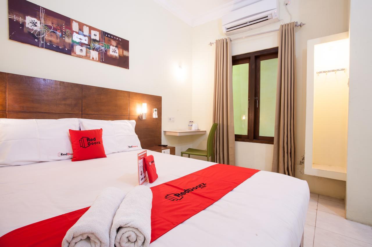 Reddoorz Near Marvel City Mall Wonotjolo Exterior foto